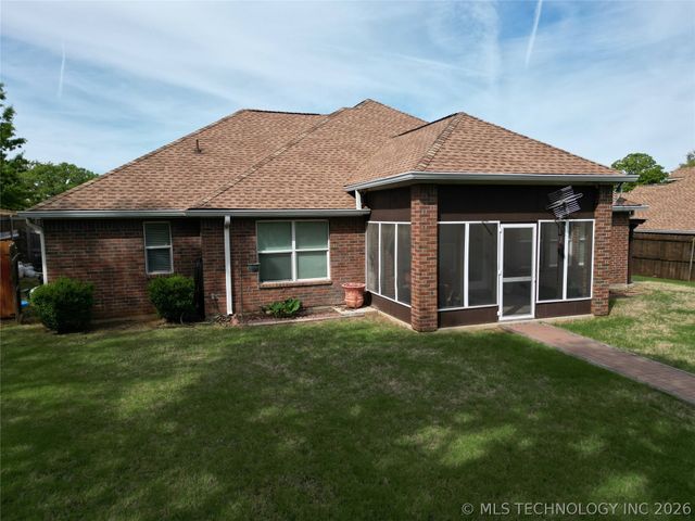3208 Stone Creek Drive, Ardmore, OK 73401