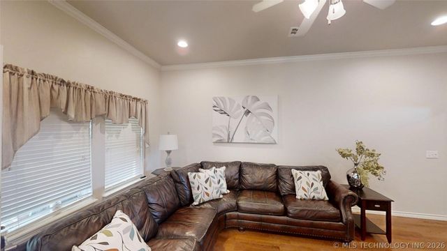 3208 Stone Creek Drive, Ardmore, OK 73401