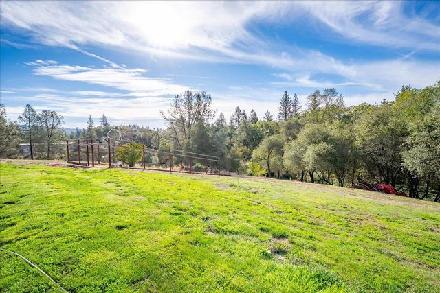 3552 Sweetwater Trl, Cool, CA 95614