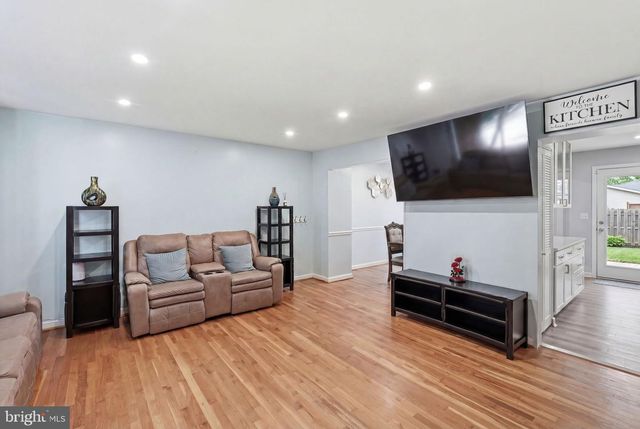 4936 SAUQUOIT LN, Annandale, VA 22003