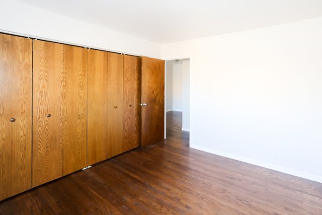 1040 W HOLLYWOOD Avenue 310, Chicago, IL 60660