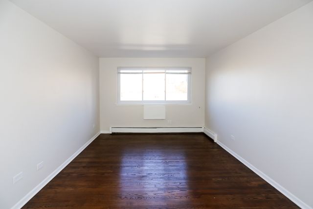 1040 W HOLLYWOOD Avenue 310, Chicago, IL 60660
