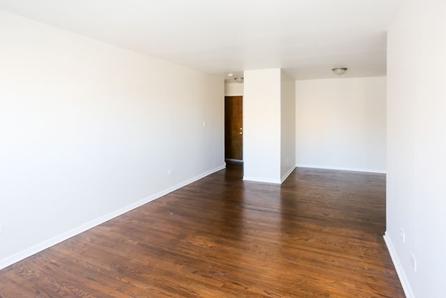 1040 W HOLLYWOOD Avenue 310, Chicago, IL 60660