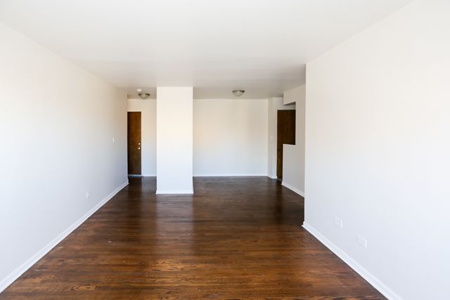 1040 W HOLLYWOOD Avenue 310, Chicago, IL 60660