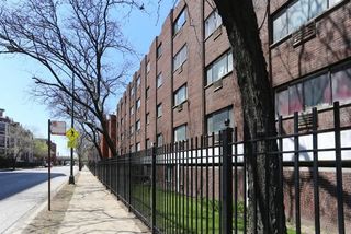 1040 W HOLLYWOOD Avenue 310, Chicago, IL 60660