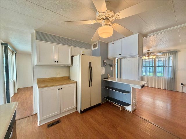 104 DOGWOOD TRAIL, Leesburg, FL 34748