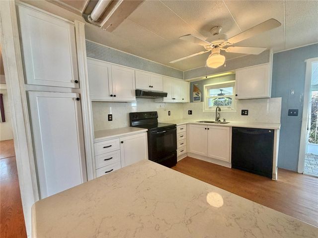 104 DOGWOOD TRAIL, Leesburg, FL 34748