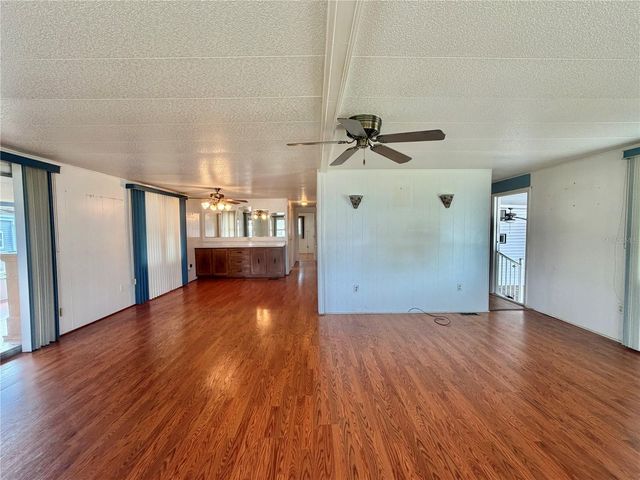 104 DOGWOOD TRAIL, Leesburg, FL 34748