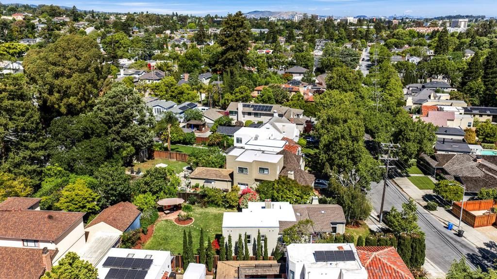 Image 34 of property listing at 2652 Isabelle, San Mateo, CA 94403