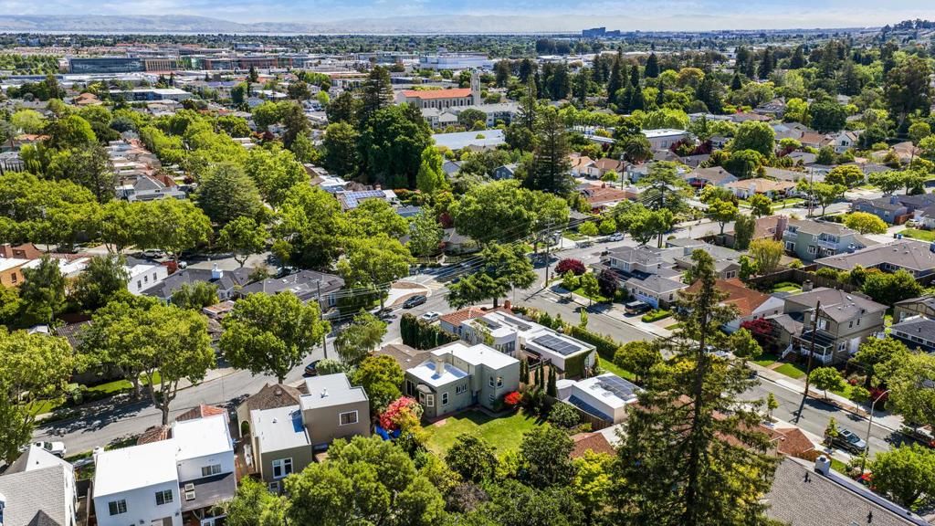 Image 37 of property listing at 2652 Isabelle, San Mateo, CA 94403