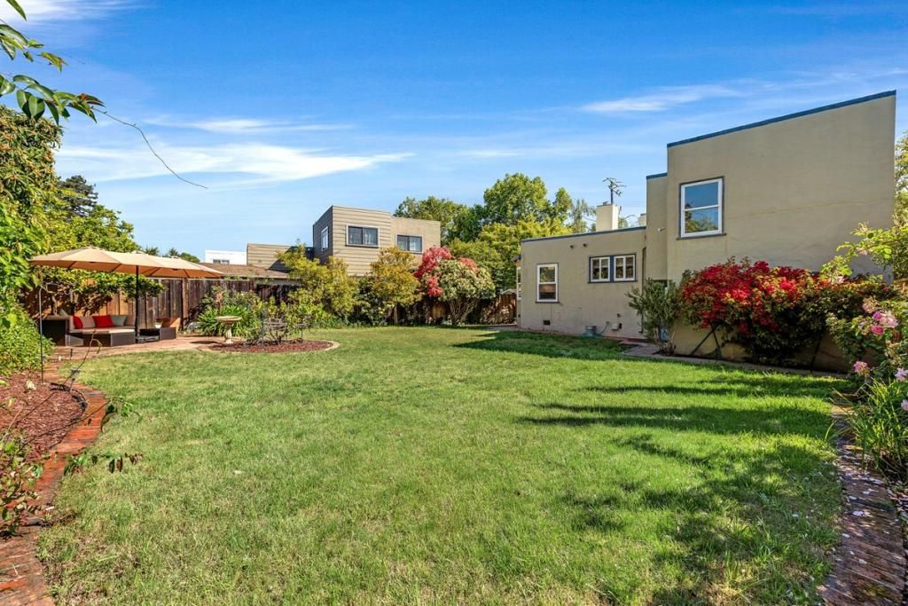 Image 8 of property listing at 2652 Isabelle, San Mateo, CA 94403