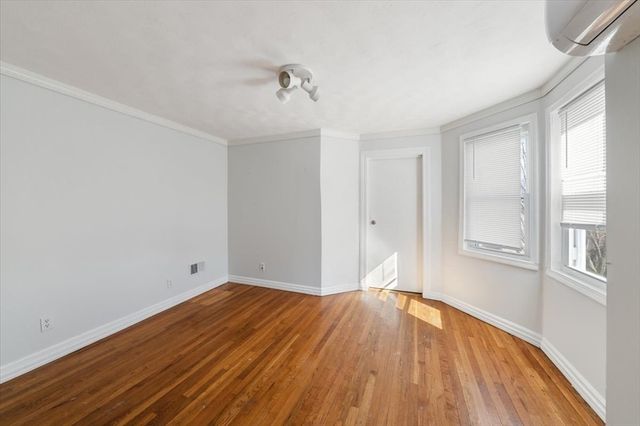 528 Ferry St, Everett, MA 02149