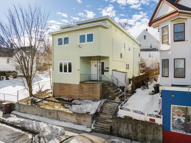 528 Ferry St, Everett, MA 02149