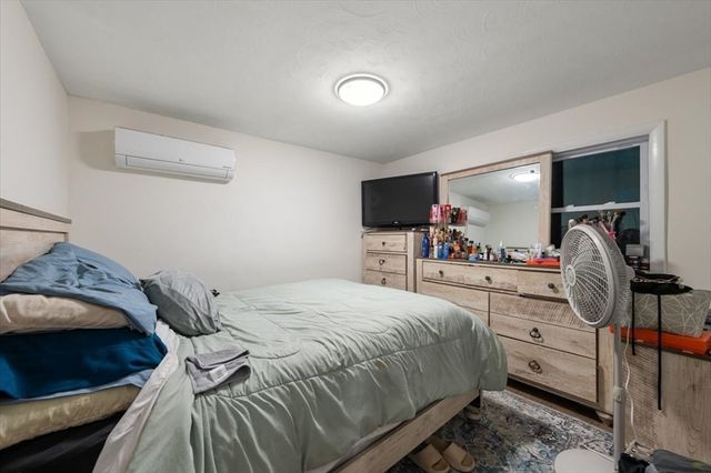 528 Ferry St, Everett, MA 02149