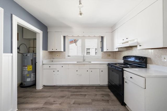 528 Ferry St, Everett, MA 02149