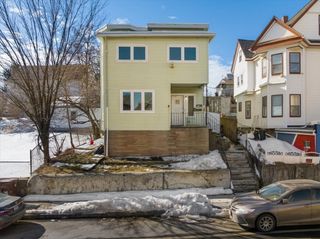 528 Ferry St, Everett, MA 02149