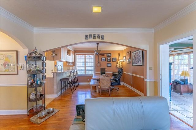 4250 SW 10th St, Miami, FL 33134