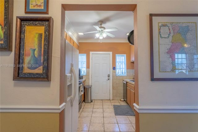 4250 SW 10th St, Miami, FL 33134