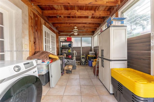 4250 SW 10th St, Miami, FL 33134