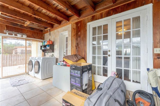 4250 SW 10th St, Miami, FL 33134