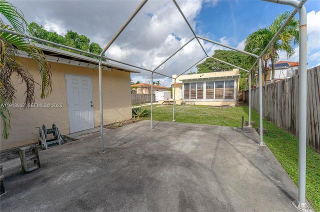 4250 SW 10th St, Miami, FL 33134