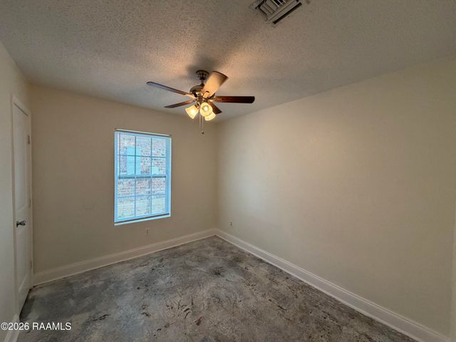 107 Cane Field Street, Youngsville, LA 70592