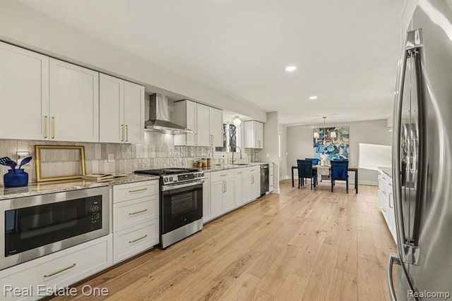 3472 Winchester Road, West Bloomfield, MI 48322