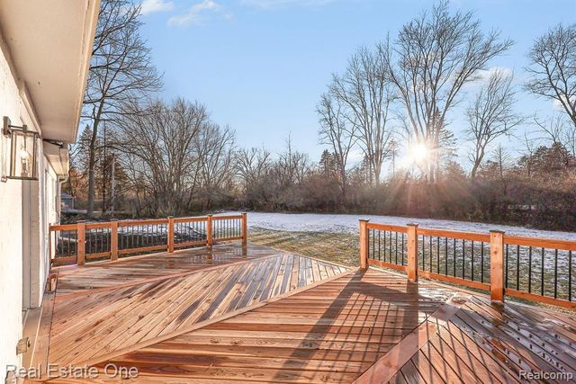 3472 Winchester Road, West Bloomfield, MI 48322