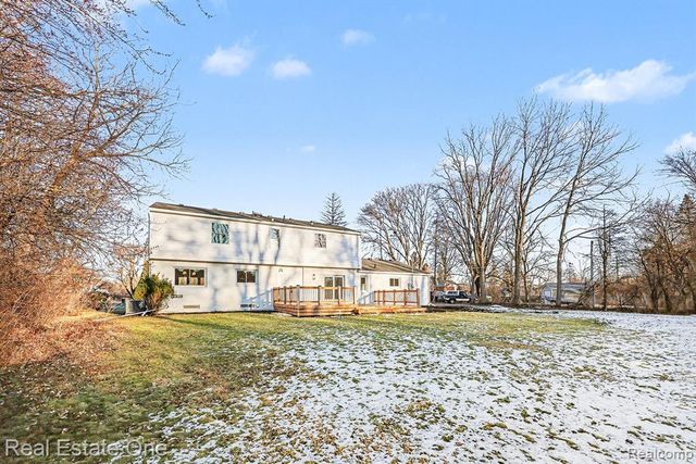 3472 Winchester Road, West Bloomfield, MI 48322