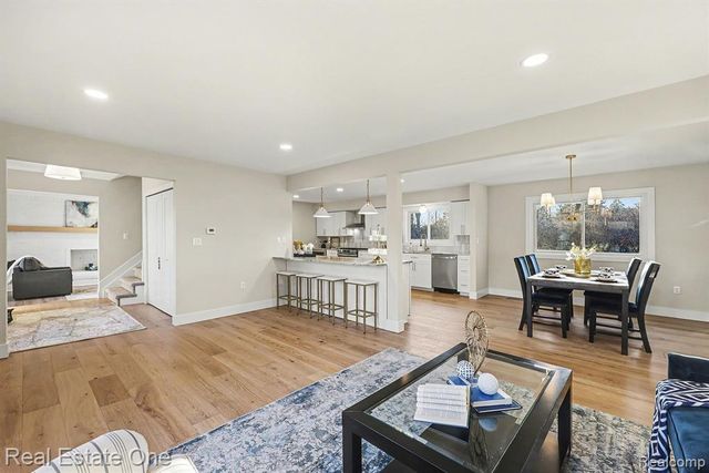 3472 Winchester Road, West Bloomfield, MI 48322