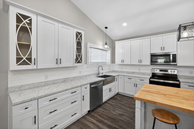 5900 Dodson Branch Rd, Cookeville, TN 38501