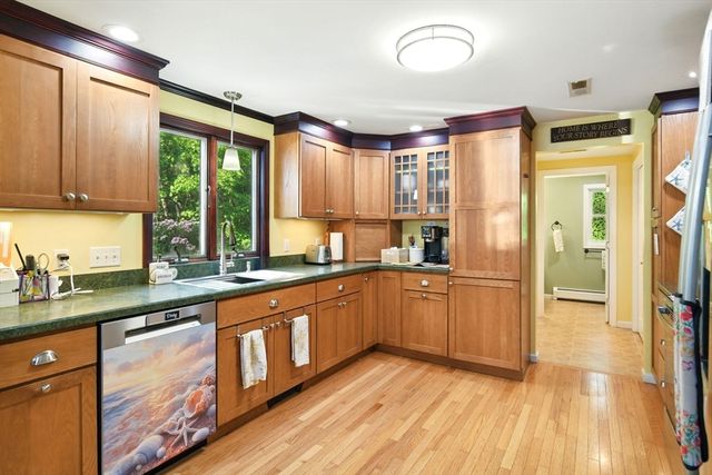 171 White Fox Road, Agawam, MA 01030