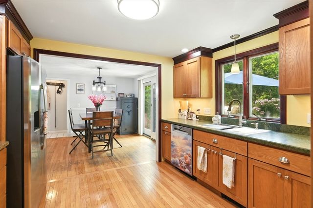 171 White Fox Road, Agawam, MA 01030