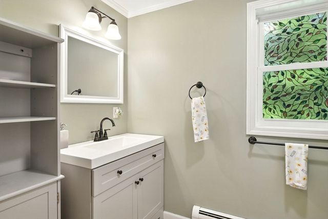 171 White Fox Road, Agawam, MA 01030