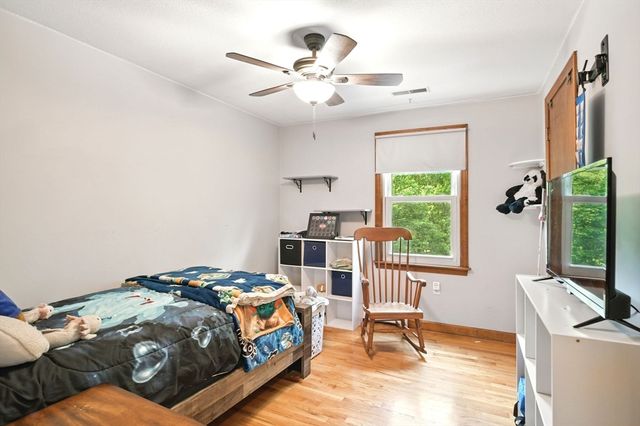 171 White Fox Road, Agawam, MA 01030