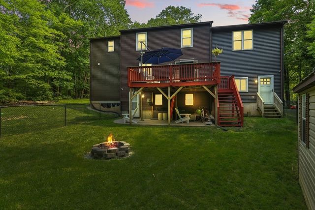 171 White Fox Road, Agawam, MA 01030