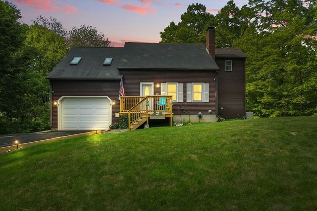 171 White Fox Road, Agawam, MA 01030