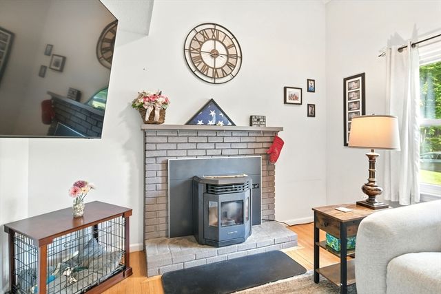 171 White Fox Road, Agawam, MA 01030