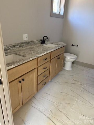 229 EDGEWOOD Road S, Asheville, NC 28803