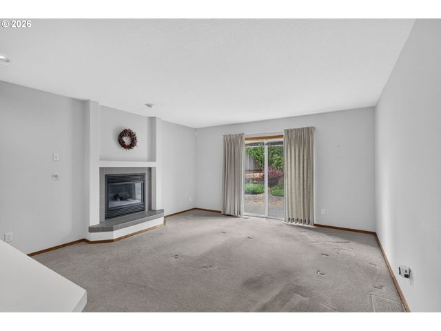 14674 Se STERLING Ct, Clackamas, OR 97015