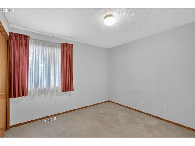 14674 Se STERLING Ct, Clackamas, OR 97015