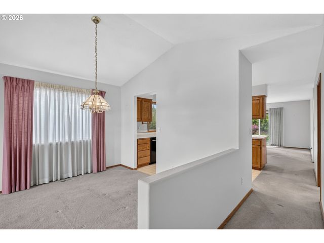 14674 Se STERLING Ct, Clackamas, OR 97015