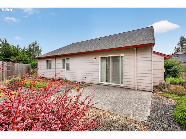 14674 Se STERLING Ct, Clackamas, OR 97015