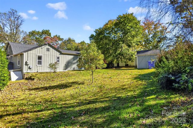 411 Hiawassee Avenue 2, Black Mountain, NC 28711