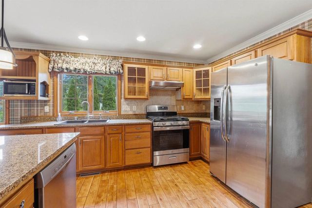 N9630 N COOP ROAD, Appleton, WI 54915