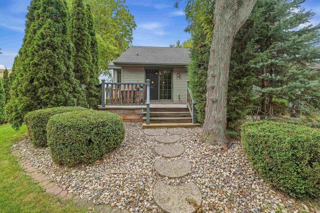N9630 N COOP ROAD, Appleton, WI 54915