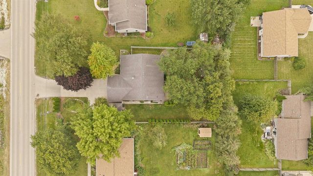 N9630 N COOP ROAD, Appleton, WI 54915