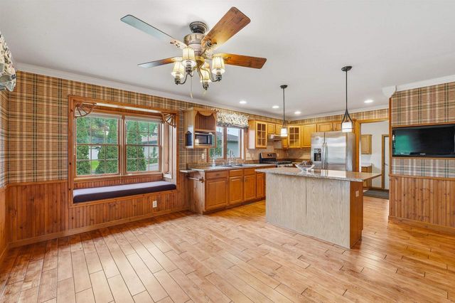 N9630 N COOP ROAD, Appleton, WI 54915
