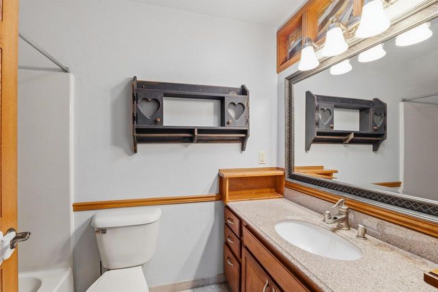 N9630 N COOP ROAD, Appleton, WI 54915