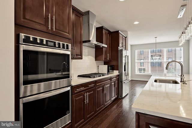 6230 ALMERICO PL, Alexandria, VA 22312